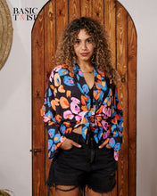 Load image into Gallery viewer, Women&#39;s Patterned Beach Top- Black
